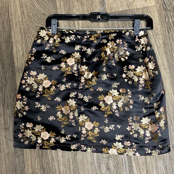 Floral Jacquard Satin Skirt - Picture 2 of 2